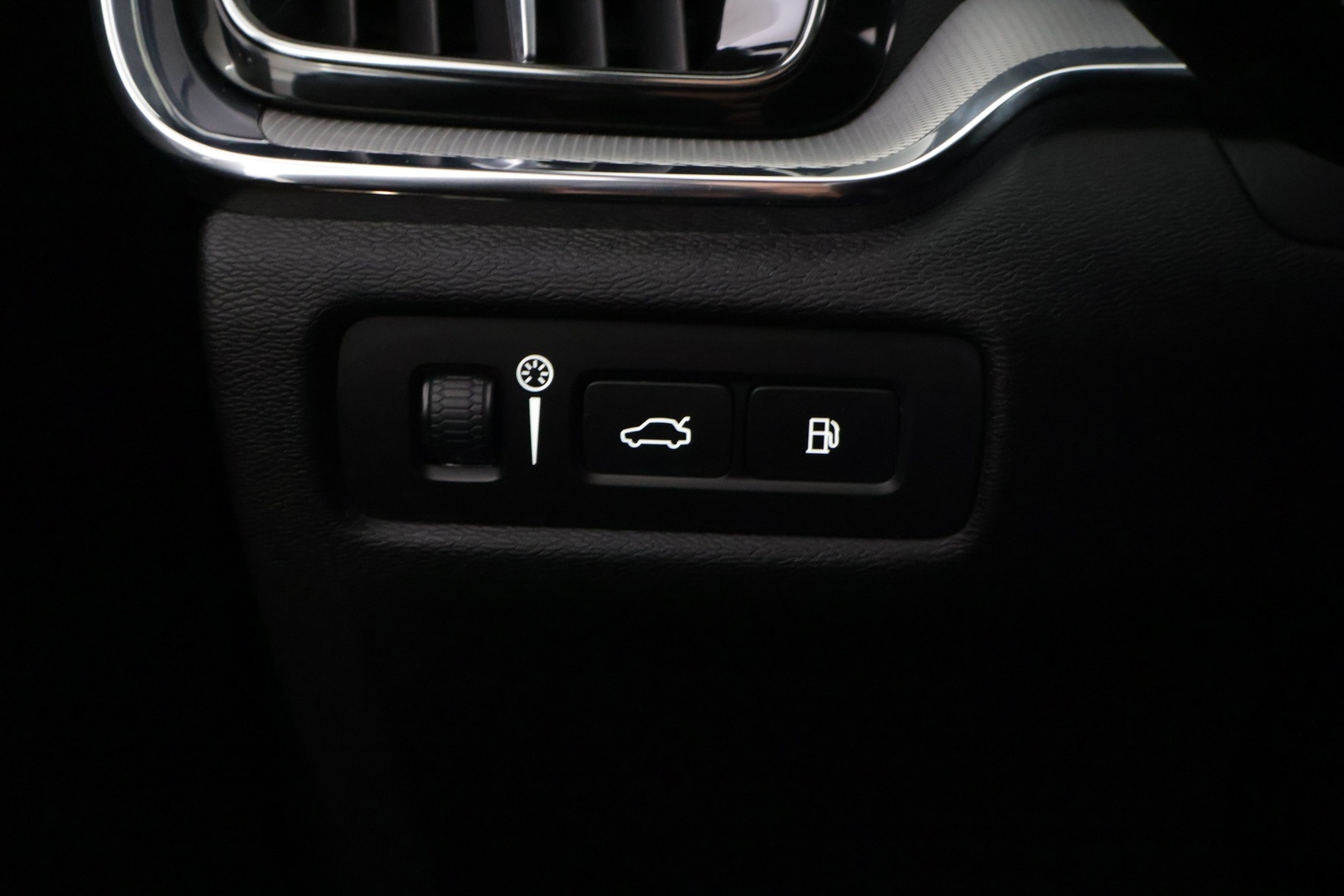 Volvo V60 2020 V60 T6 TwE AWD R-Design aut */ Adapt. vakkari / H&K / Panorama / 360°-kamera / Webasto / Koukku / Juuri saapunut /* - Huippuvarusteltu / Juuri katsastettu / Hihna vaihdettu