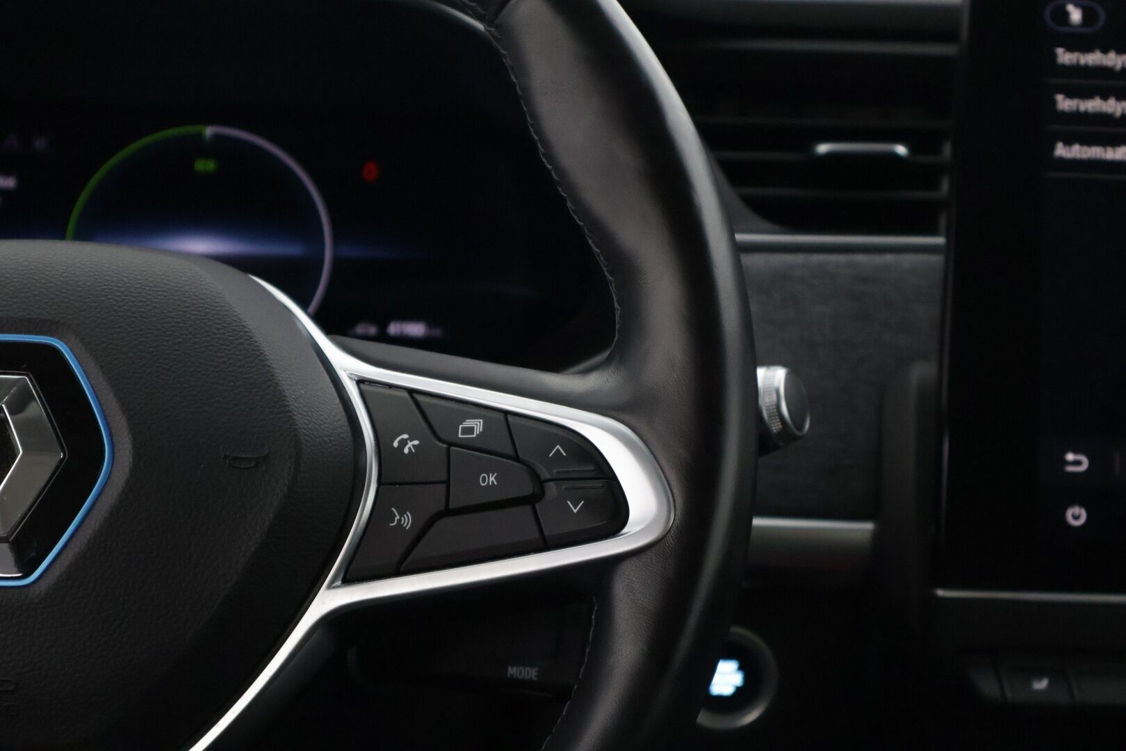 Renault Zoe 2020 Z.E. 50 R135 Intens * BLIS / Navi / P-Kamera / Keyless / Vakkari / Puolinahkasisusta * - * Kahdet vanteet & renkaat / Merkkihuollot *