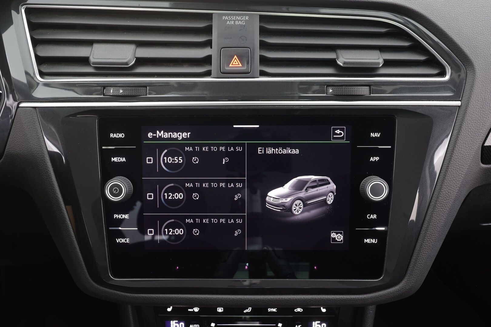 Volkswagen Tiguan 2022 Style eHybrid 180 kW DSG-automaatti - | ACC | Matrix-LED | P.Kamera | Kaistavahti | Keyless | Apple&Android | Digimittaristo | Facelift | 1-om Suomi-auto | 2x Latauskaapelit | Kahdet renkaat | Merkkihuollot |