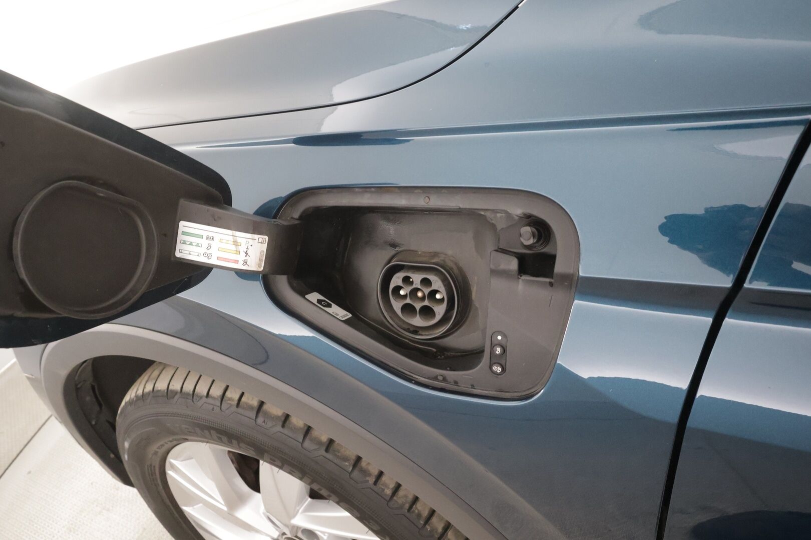 Volkswagen Tiguan 2022 Style eHybrid 180 kW DSG-automaatti - | ACC | Matrix-LED | P.Kamera | Kaistavahti | Keyless | Apple&Android | Digimittaristo | Facelift | 1-om Suomi-auto | 2x Latauskaapelit | Kahdet renkaat | Merkkihuollot |