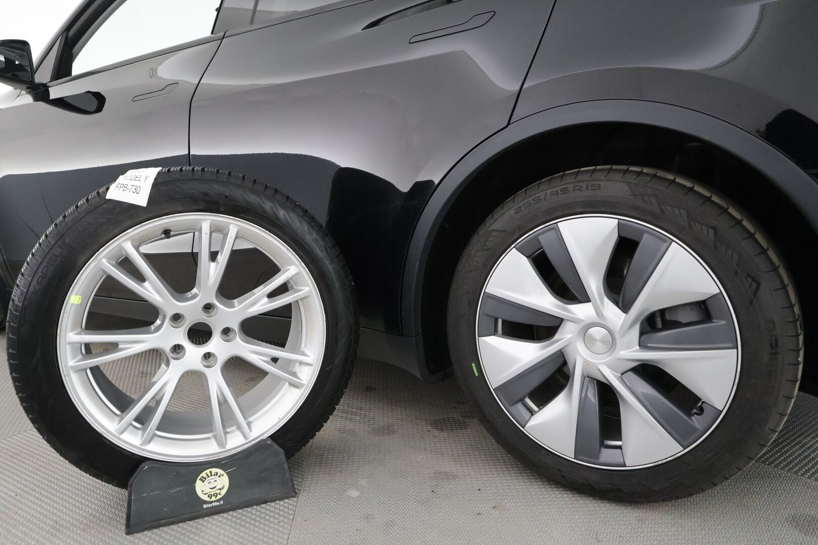 Tesla Model Y 2022 Long Range - | Koukku | ILP | Lasikatto | ACC | Matrix-LED | P.Kamera | Muistipenkki | Premium Audio | Navi | Kaistavahti | Keyless | 2x Latauskaapelit | Kahdet renkaat | 1-om Suomi-auto |