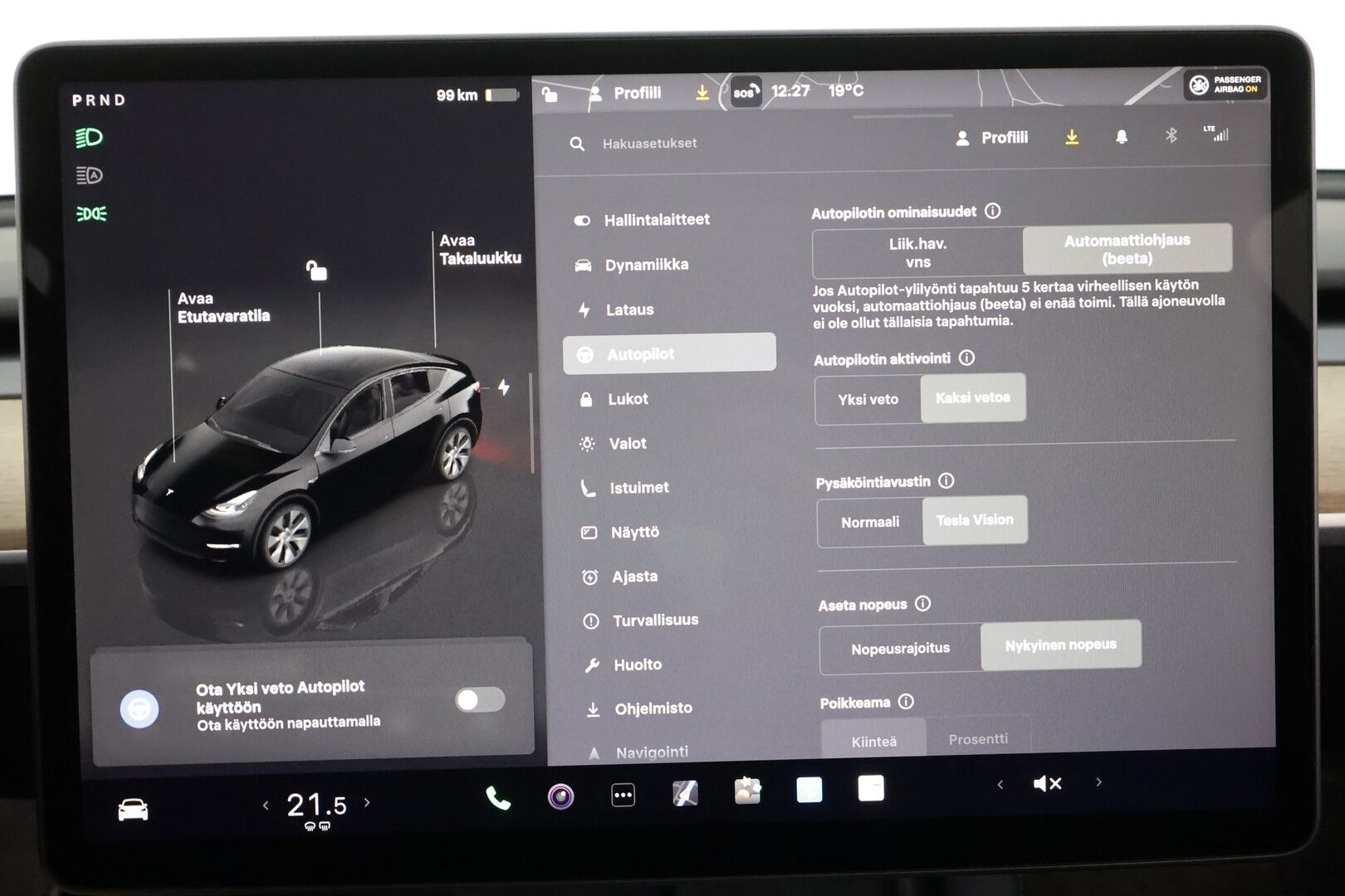 Tesla Model Y 2022 Long Range - | Koukku | ILP | Lasikatto | ACC | Matrix-LED | P.Kamera | Muistipenkki | Premium Audio | Navi | Kaistavahti | Keyless | 2x Latauskaapelit | Kahdet renkaat | 1-om Suomi-auto |