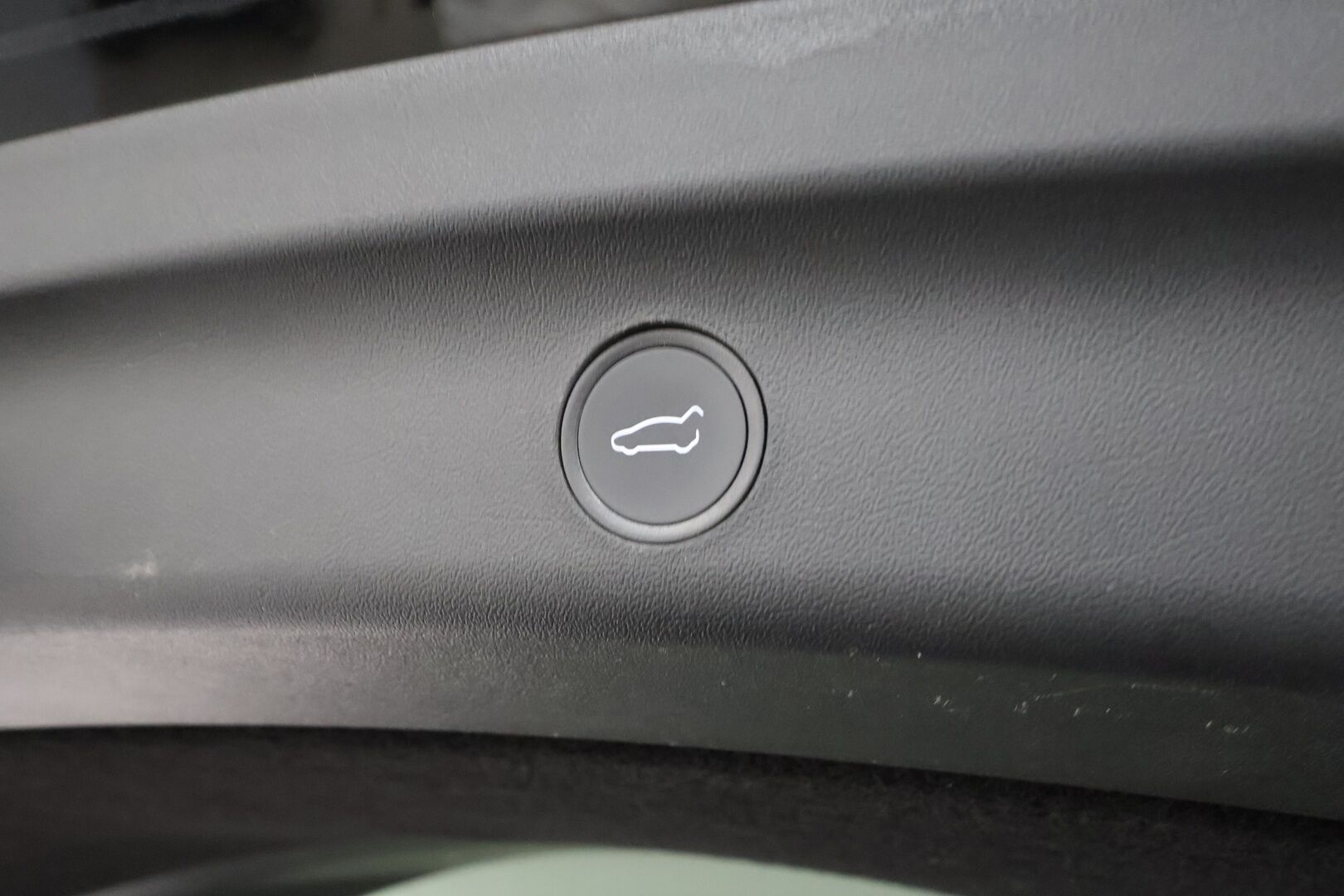 Tesla Model Y 2022 Long Range - | Koukku | ILP | Lasikatto | ACC | Matrix-LED | P.Kamera | Muistipenkki | Premium Audio | Navi | Kaistavahti | Keyless | 2x Latauskaapelit | Kahdet renkaat | 1-om Suomi-auto |