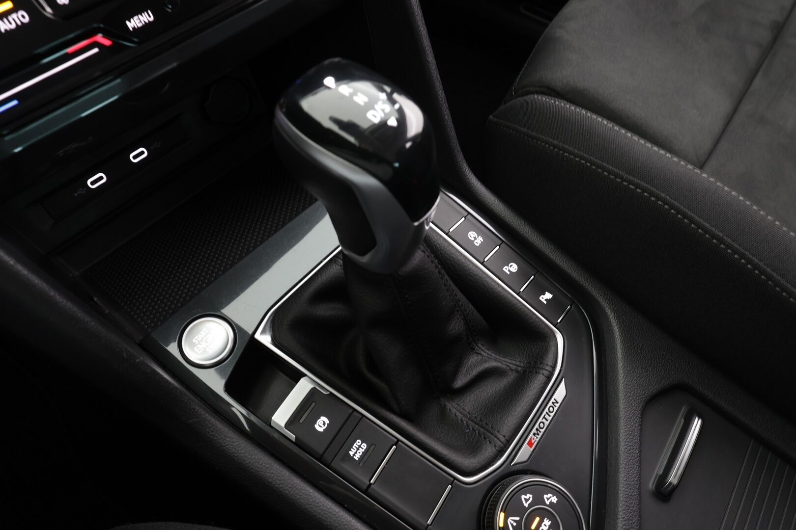 Volkswagen Tiguan 2022 Style Business 2,0 TDI SCR 110 kW 4Motion *Webasto / ACC / Matrix-LED / Kamera / Hierovat Sportpenkit / Kaistavahti* - 1-om Suomi-auto / Kahdet renkaat / Alv / Huippuvarusteet - HULLUT VÄLIPÄIVÄT KORKOTARJOUS 2,49%