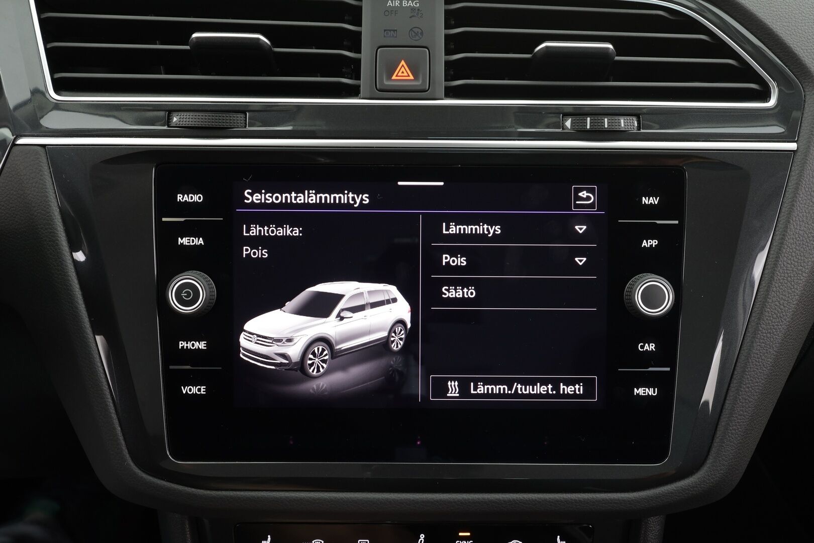 Volkswagen Tiguan 2022 Style Business 2,0 TDI SCR 110 kW 4Motion * Webasto / ACC / Matrix-LED / P.kamera / Hierovat Sportpenkit / Kaistavahti * - 1-om Suomi-auto / Kahdet renkaat