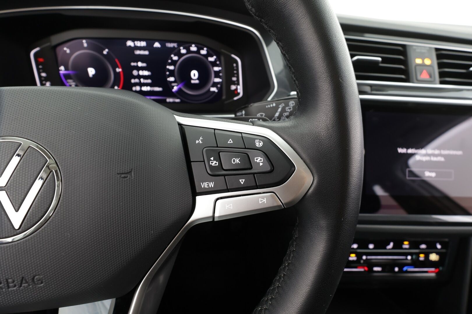 Volkswagen Tiguan 2022 Style Business 2,0 TDI SCR 110 kW 4Motion *Webasto / ACC / Matrix-LED / Kamera / Hierovat Sportpenkit / Kaistavahti* - 1-om Suomi-auto / Kahdet renkaat / Alv / Huippuvarusteet - HULLUT VÄLIPÄIVÄT KORKOTARJOUS 2,49%