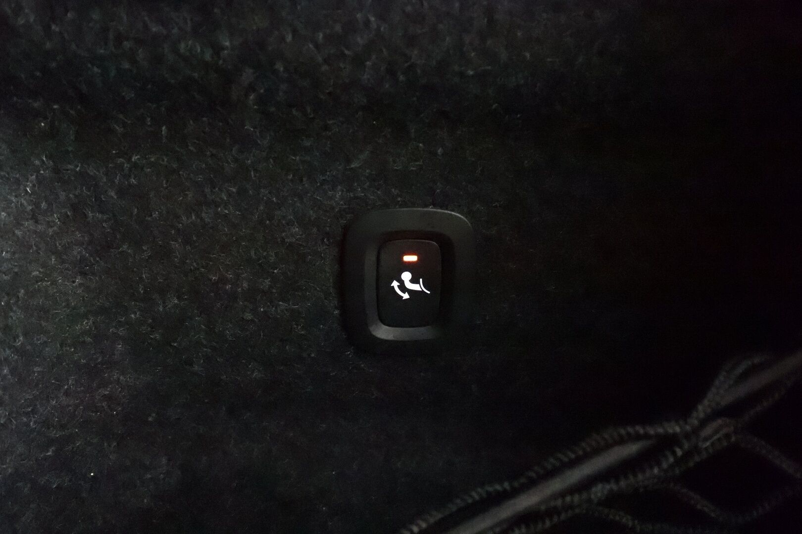 Volvo S60 2022 B5 MHEV Business R-Design Edition aut *  ACC / Webasto / Koukku /  Muistipenkki / P.Kamera / LED / Keyless * - 1.om Suomi-auto / 2x vanteet