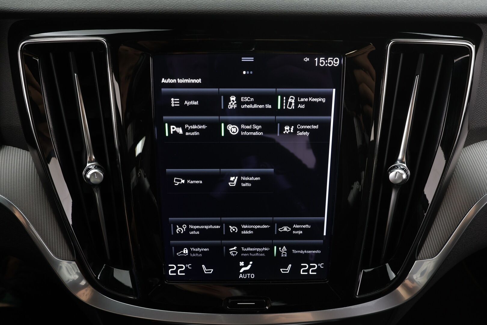 Volvo S60 2022 B5 MHEV Business R-Design Edition aut *  ACC / Webasto / Koukku /  Muistipenkki / P.Kamera / LED / Keyless * - 1.om Suomi-auto / 2x vanteet - HULLUT JOULUT KORKOTARJOUS 2,49% 