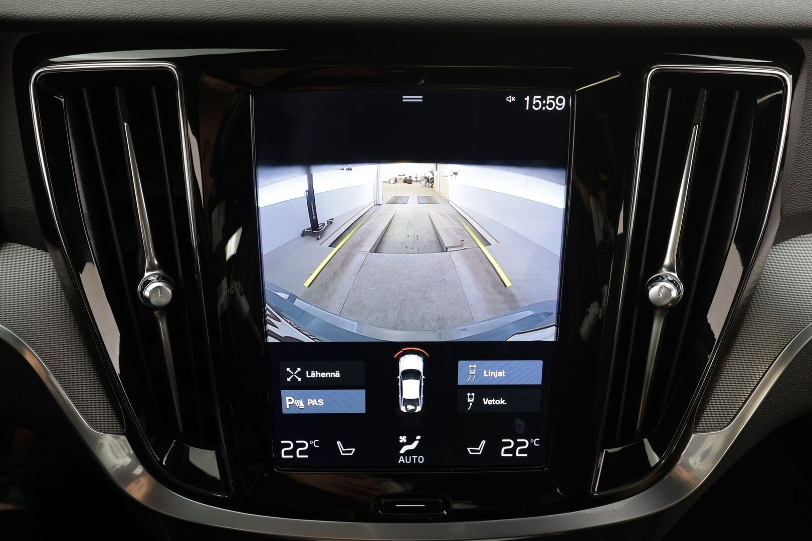 Volvo S60 2022 B5 MHEV Business R-Design Edition aut *  ACC / Webasto / Koukku /  Muistipenkki / P.Kamera / LED / Keyless * - 1.om Suomi-auto / 2x vanteet