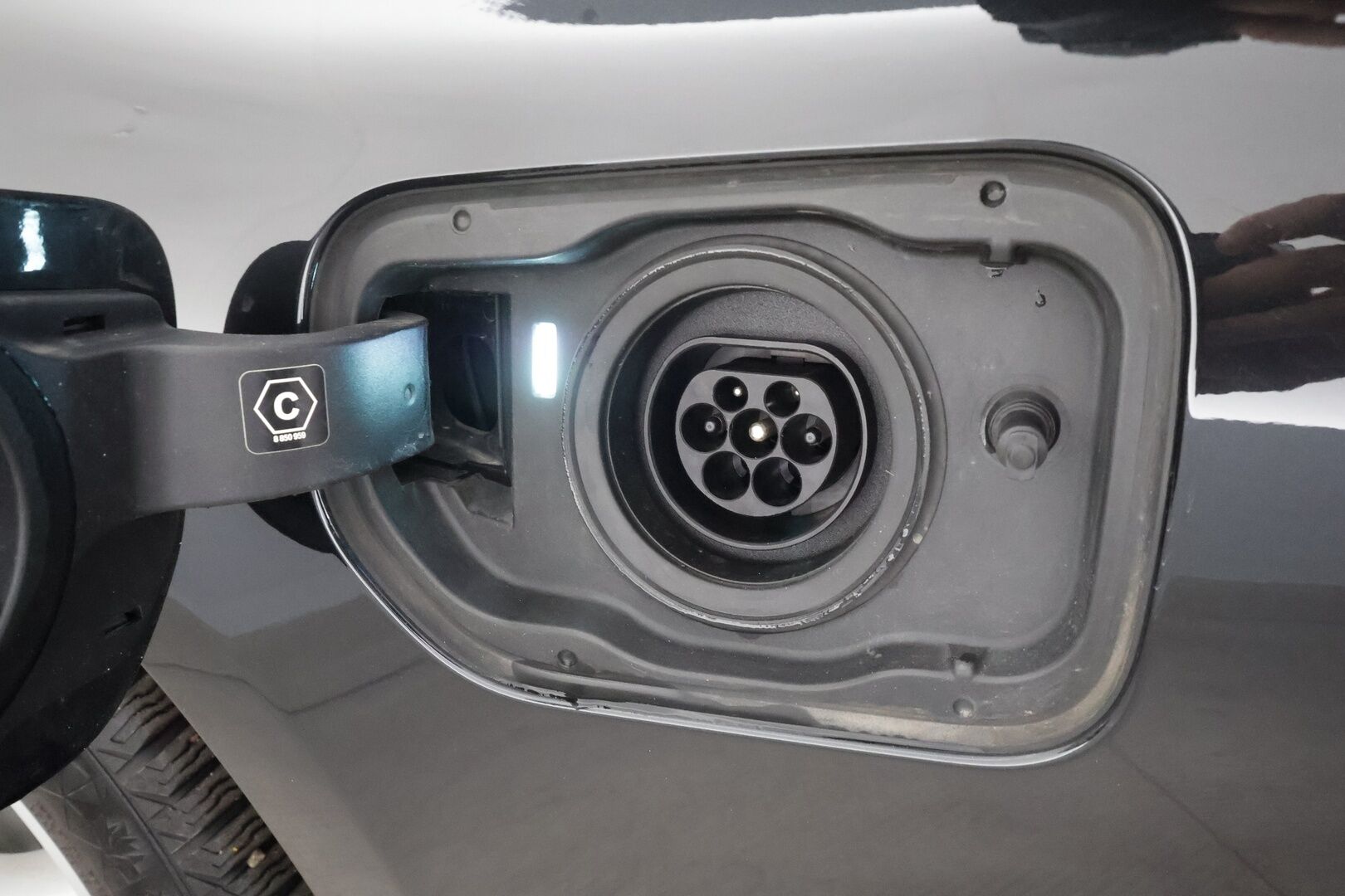 BMW 530 2022 G31 Touring 530e xDrive A Charged Edition M Sport * ACC / Adapt.LED / P.Kamera / HiFi / Navi / Comfort Access * - 1-om Suomi-auto / 2x Latauskaapelit / Merkkihuollot / Kahdet renkaat aluvanteilla - HULLUT AVAJAISHULINAT KORKOTARJOUS 3,29 %