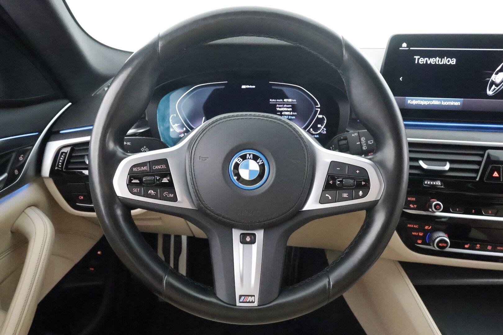 BMW 530 2022 G31 Touring 530e xDrive A Charged Edition M Sport * ACC / Adapt.LED / P.Kamera / HiFi / Navi / Comfort Access * - 1-om Suomi-auto / 2x Latauskaapelit / Merkkihuollot / Kahdet renkaat aluvanteilla - HULLUT AVAJAISHULINAT KORKOTARJOUS 3,29 %