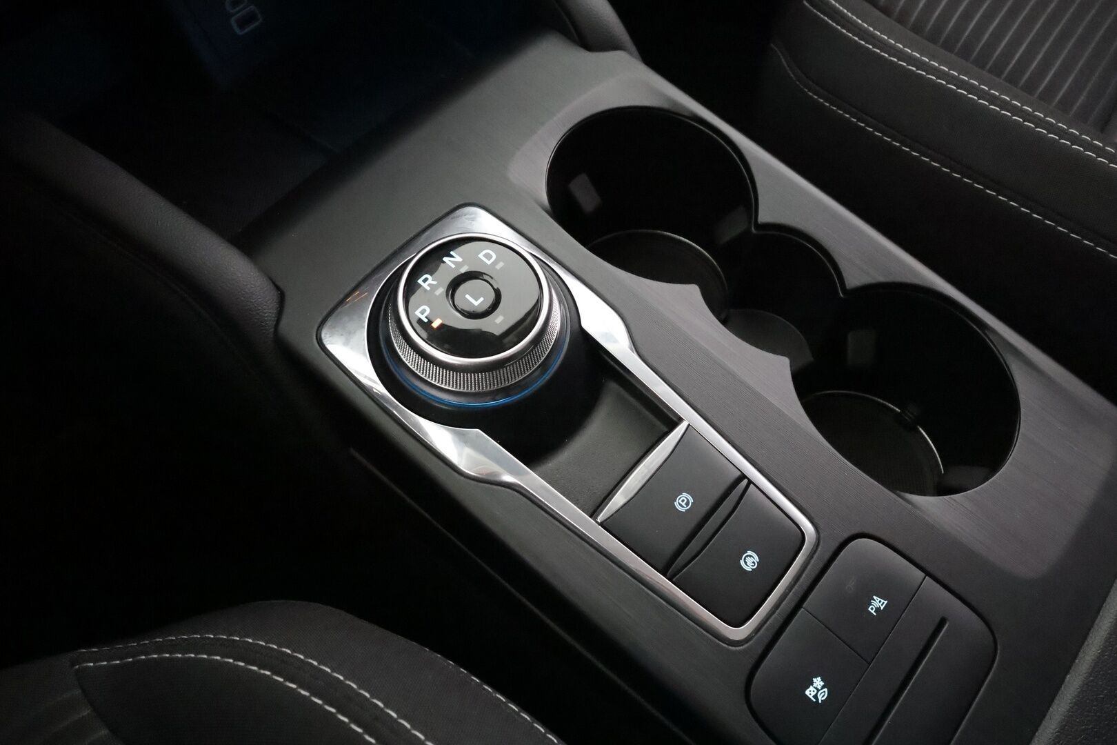 Ford Kuga 2022 2,5 Hybrid (HEV) 190hv CVT Titanium - Vakkari | Lohko | P.Kamera | LED | Apple | Digimittaristo | 1.Om Suomi-auto | Kahdet Renkaat | Merkkihuollot