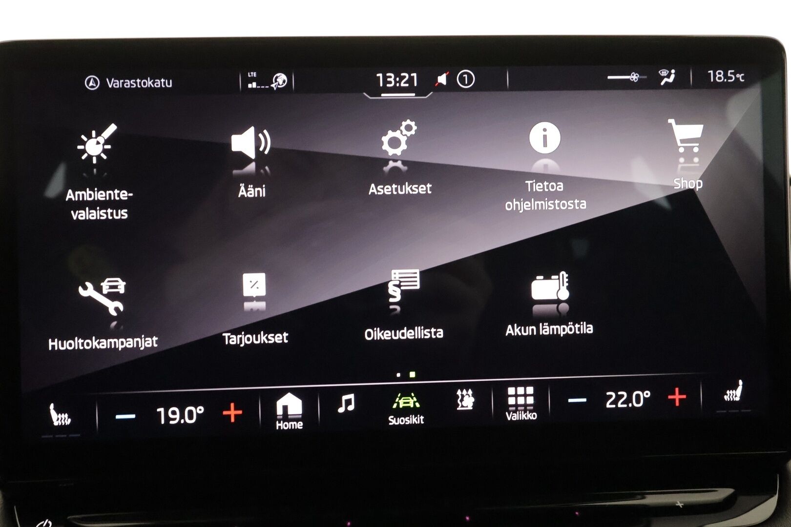 Skoda Enyaq 2022 80 SportLine iV - | ACC | ILP | Koukku | Matrix-LED | P.Kamera | Puolinahat | Ratinlämmitys | Keyless | Apple&Android | 1.Om Suomi-auto | Kahdet Renkaat | Merkkihuollettu |