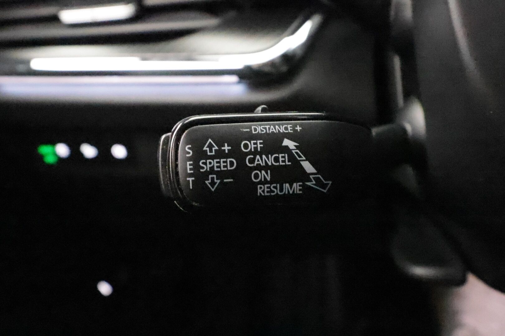 Skoda Enyaq 2022 80 SportLine iV - | ACC | ILP | Koukku | Matrix-LED | P.Kamera | Puolinahat | Ratinlämmitys | Keyless | Apple&Android | 1.Om Suomi-auto | Kahdet Renkaat | Merkkihuollettu |