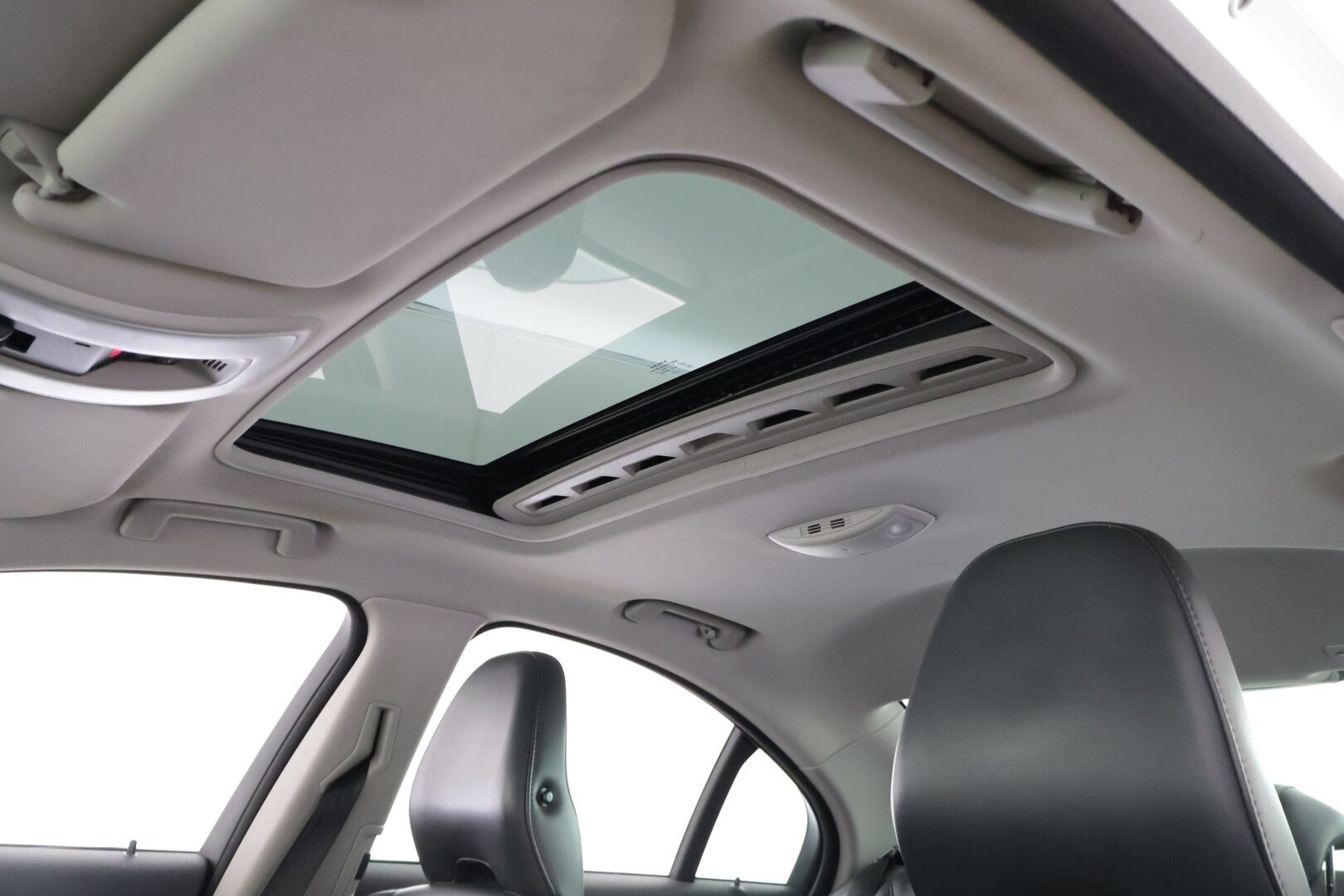 Volvo S80 2010 1,6D DRIVe Summum */ PA-lämmitin / Keyless / Kattoluukku / Muistpenkki / Vakkari / Tutka / 2x renkaat /* - Ilmainen kotiintoimitus / 2x renkaat