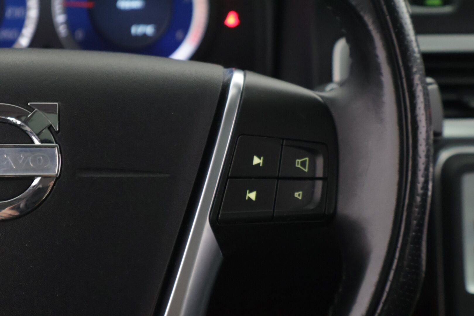 Volvo S80 2010 1,6D DRIVe Summum */ PA-lämmitin / Keyless / Kattoluukku / Muistpenkki / Vakkari / Tutka / 2x renkaat /* - Ilmainen kotiintoimitus / 2x renkaat