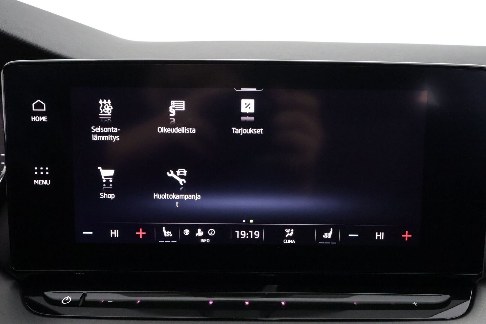 Skoda Octavia 2022 1.0 TSI Ambition eTEC DSG * Webasto / Koukku / LED / P.tutkat / Kaistavahti / Digimittaristo * - 1-om Suomi-auto / Kahdet renkaat - Osta nyt, maksa vasta ensi vuonna