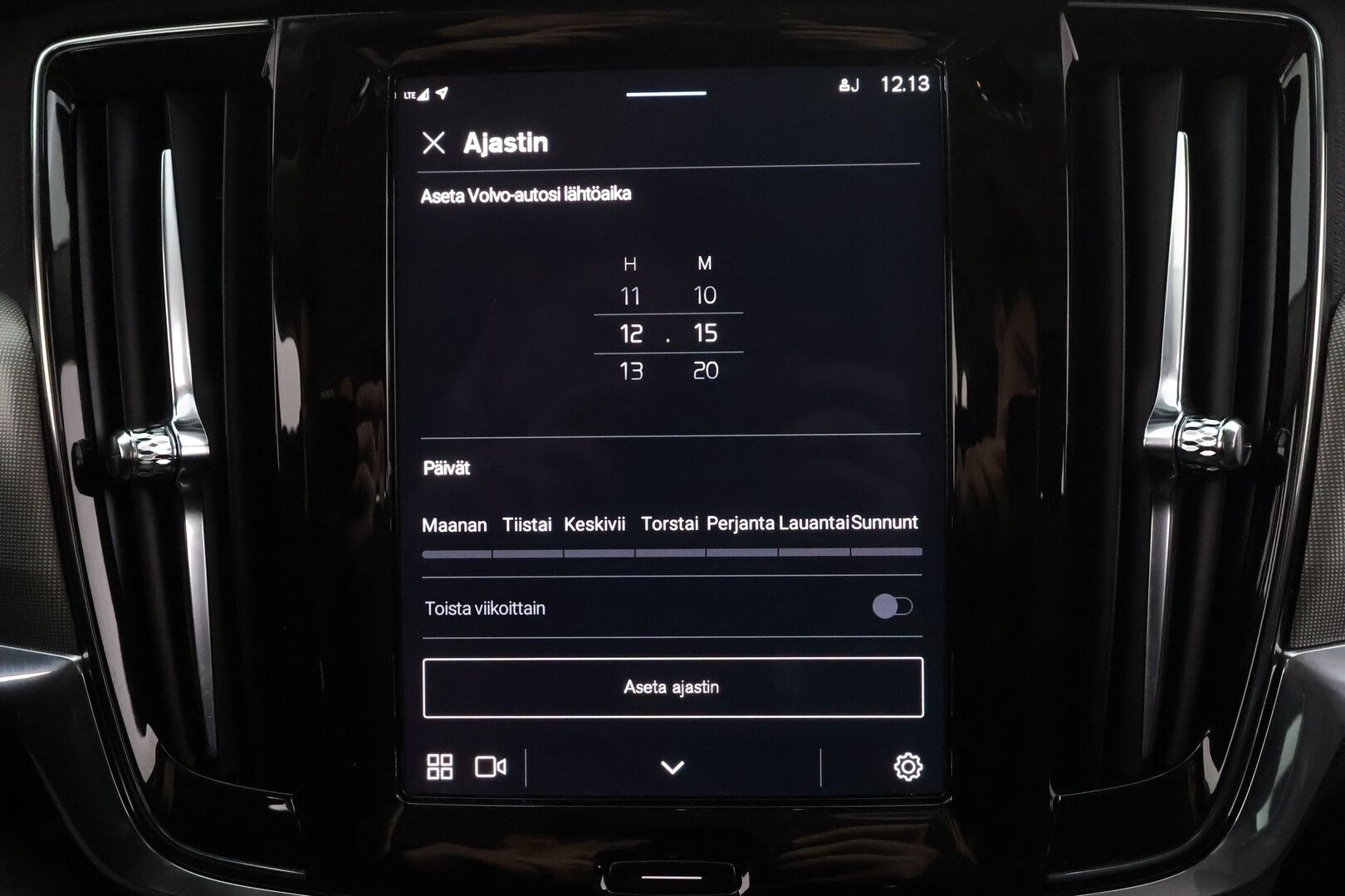 Volvo V90 2023 B4 AWD D-MHEV Business Core aut * Webasto / Koukku / ACC / Full-LED / P.kamera / Navi / Kaistavahti / Keyless * - Suomi-auto / Kahdet renkaat 