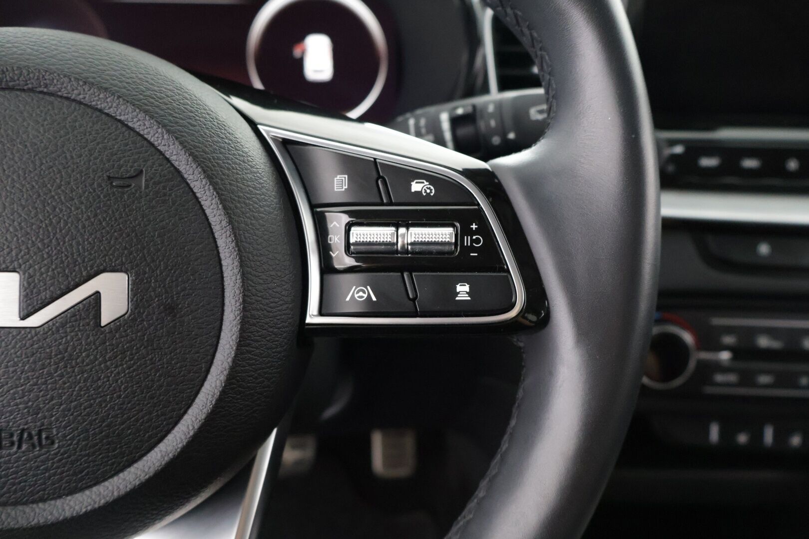 Kia Ceed 2022 1,5 T-GDI 160hv EX - ACC | P-Kamera | Tutkat | Digimittaristo | Navi | BLIS | JBL | 1-om Suomi-auto 