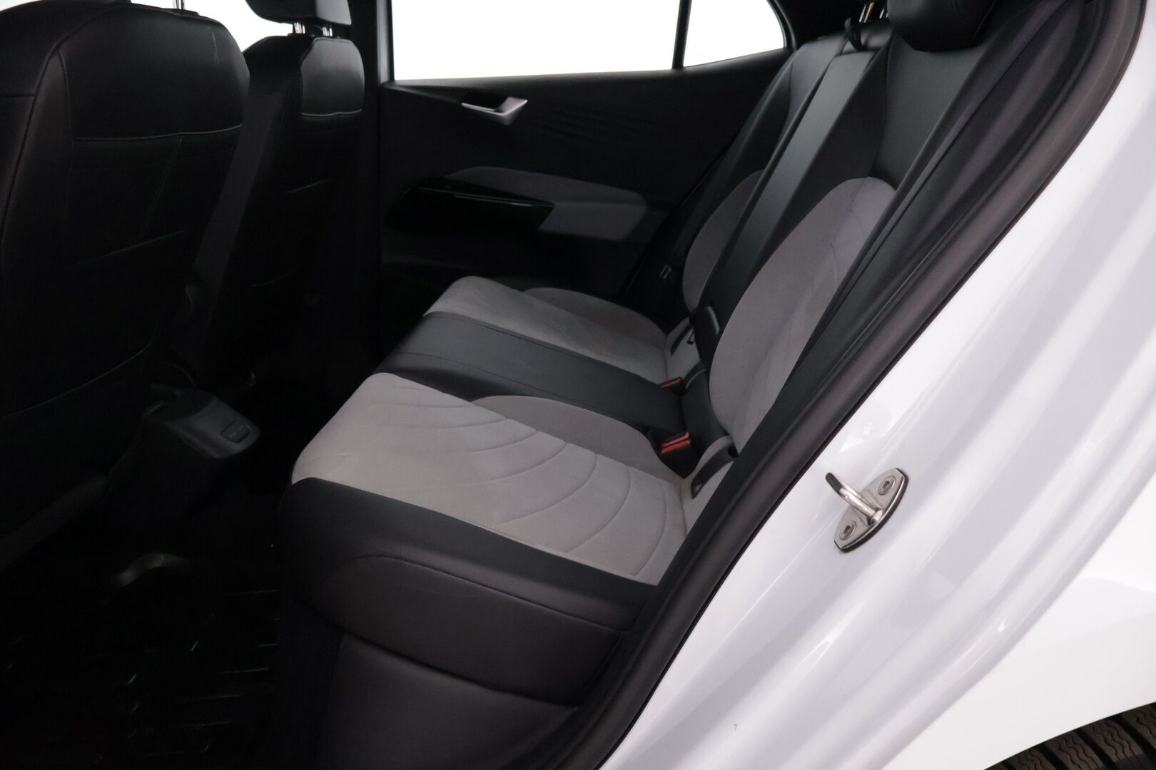 Volkswagen ID.3 2022 Pro Performance Business 150 kW, akku 58 kWh *ACC / Ilmalämpöpumppu / Peruutuskamera / Navi / Ambient light* - Yksiomisteinen / Suomiauto hyvillä varusteilla / Kahdet alumiinivanteet