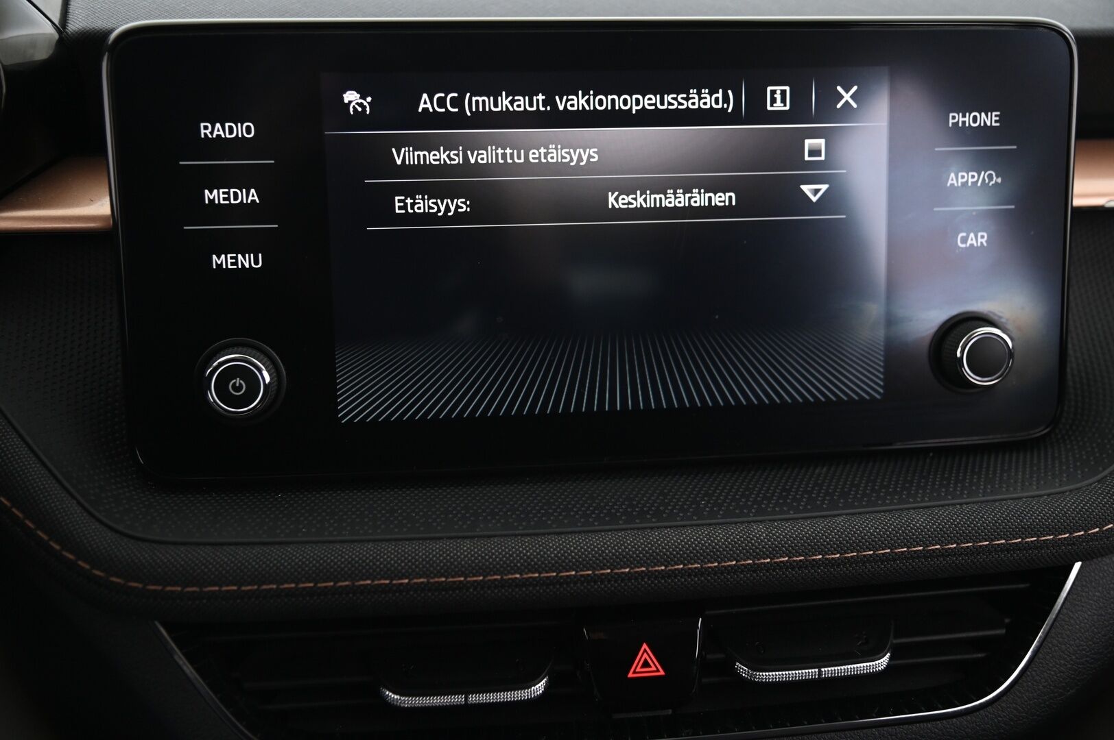 Skoda Fabia 2022 1.0 TSI 110 Style DSG Autom. *Suomi-Auto / Lämmitettävä tuulilasi / ACC / P-Kamera / Tutkat / Kessy* - *Juuri saapunut! / 1.Om. / Crystal Lighting LED / Ratinlämmitys / 2 Renkaat / Siisti*
