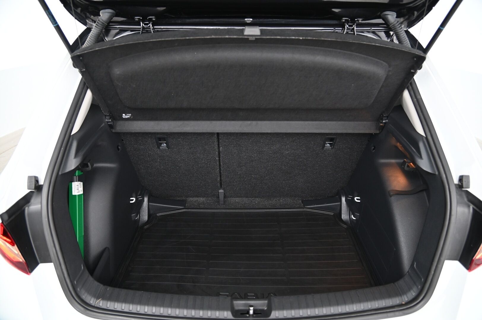 Skoda Fabia 2022 1.0 TSI 110 Style DSG Autom. *Suomi-Auto / Lämmitettävä tuulilasi / ACC / P-Kamera / Tutkat / Kessy* - *Juuri saapunut! / 1.Om. / Crystal Lighting LED / Ratinlämmitys / 2 Renkaat / Siisti*