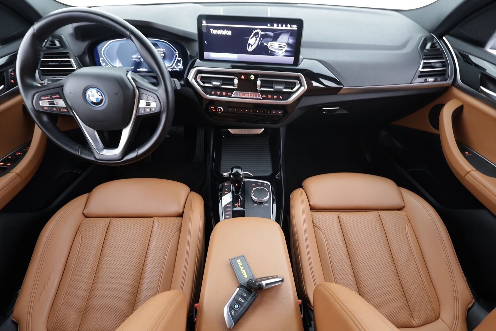 BMW X3 2023 G01 xDrive 30e A Charged Edition * HiFi / Sportnahat / LED / Vakkari / P.Kamera / Navi / Digimittaristo * - 1-Om suomi-auto / 2x Latauskaapelit / Kahdet renkaat 