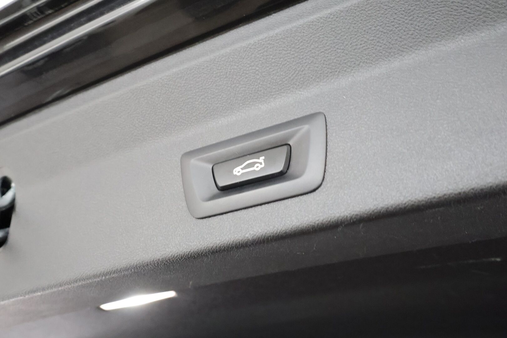 BMW X3 2023 G01 xDrive 30e A Charged Edition * HiFi / Sportnahat / LED / Vakkari / P.Kamera / Navi / Digimittaristo * - 1-Om suomi-auto / 2x Latauskaapelit / Kahdet renkaat 