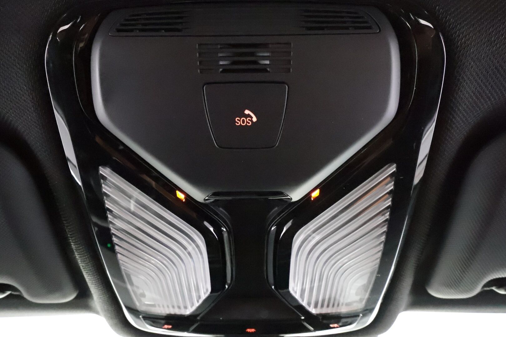 BMW X3 2023 G01 xDrive 30e A Charged Edition * HiFi / Sportnahat / LED / Vakkari / P.Kamera / Navi / Digimittaristo * - 1-Om suomi-auto / 2x Latauskaapelit / Kahdet renkaat 