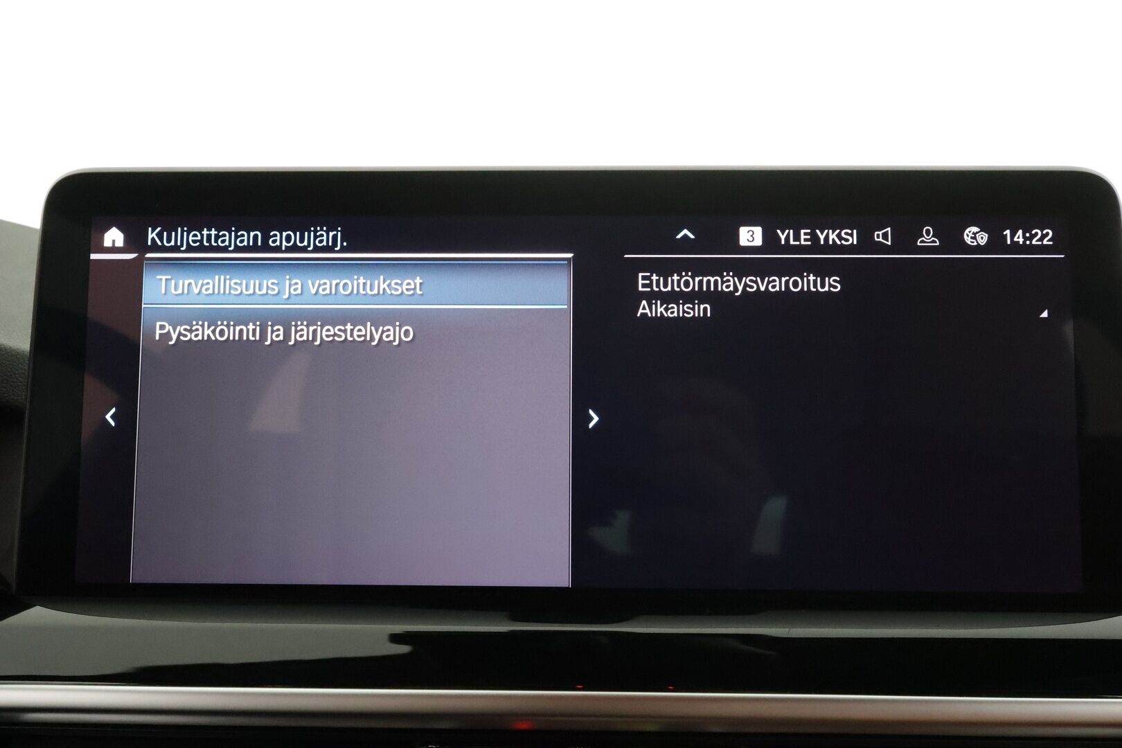 BMW X3 2023 G01 xDrive 30e A Charged Edition * HiFi / Sportnahat / LED / Vakkari / P.Kamera / Navi / Digimittaristo * - 1-Om suomi-auto / 2x Latauskaapelit / Kahdet renkaat 