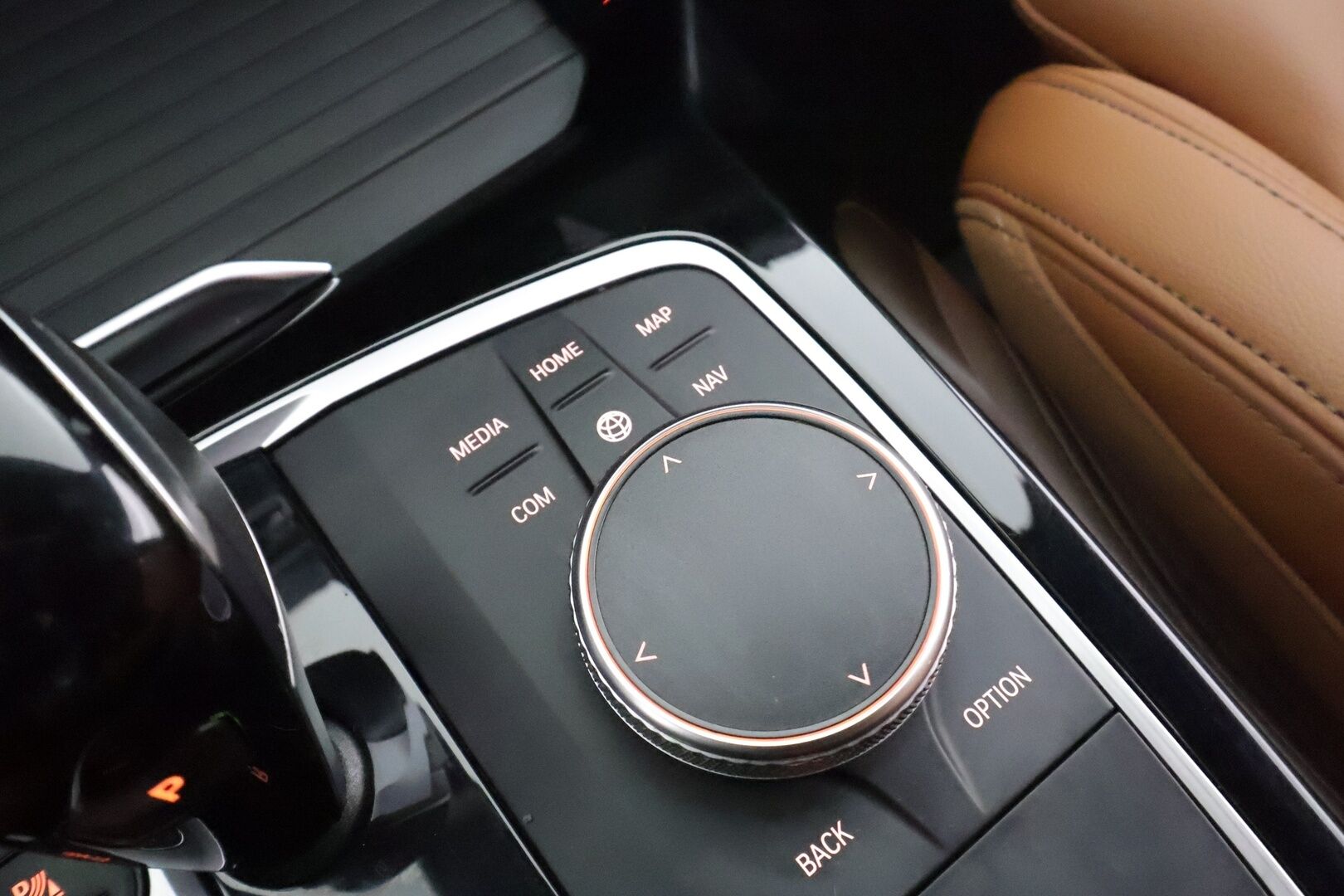 BMW X3 2023 G01 xDrive 30e A Charged Edition * HiFi / Sportnahat / LED / Vakkari / P.Kamera / Navi / Digimittaristo * - 1-Om suomi-auto / 2x Latauskaapelit / Kahdet renkaat 