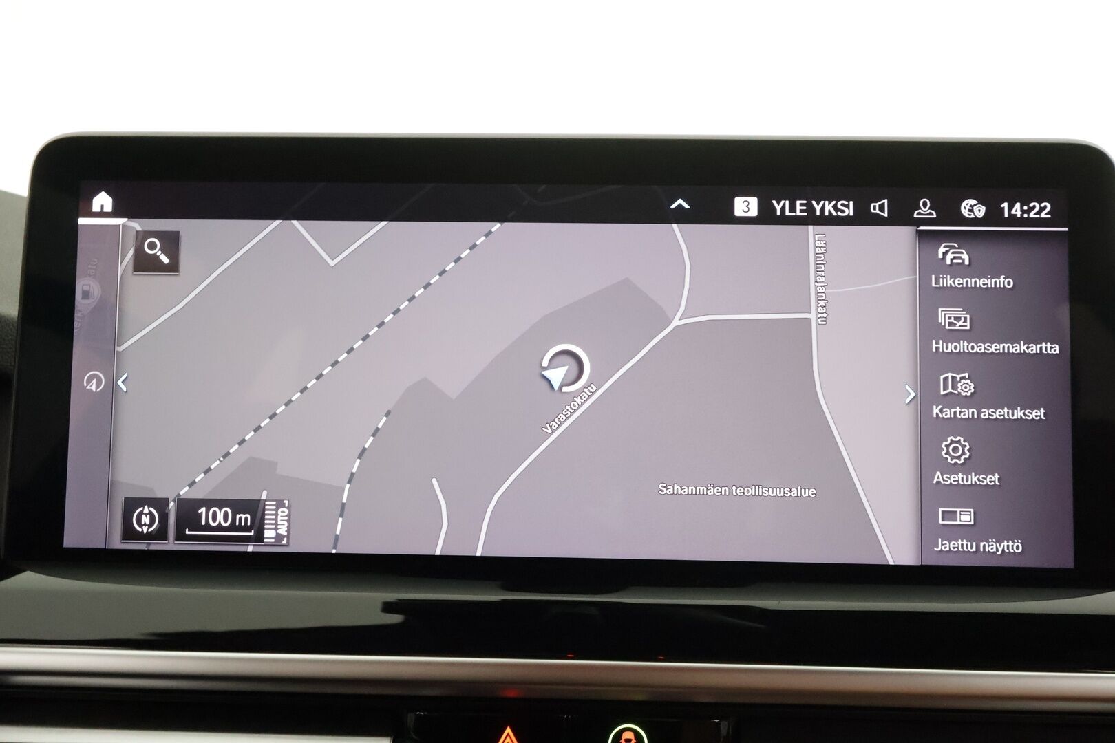 BMW X3 2023 G01 xDrive 30e A Charged Edition * HiFi / Sportnahat / LED / Vakkari / P.Kamera / Navi / Digimittaristo * - 1-Om suomi-auto / 2x Latauskaapelit / Kahdet renkaat 