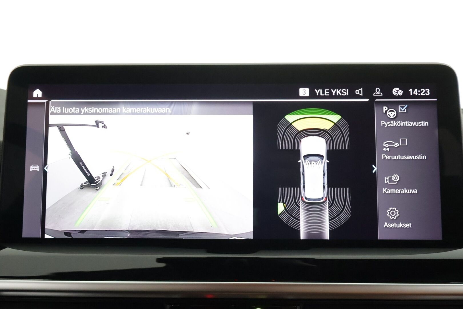 BMW X3 2023 G01 xDrive 30e A Charged Edition * HiFi / Sportnahat / LED / Vakkari / P.Kamera / Navi / Digimittaristo * - 1-Om suomi-auto / 2x Latauskaapelit / Kahdet renkaat 