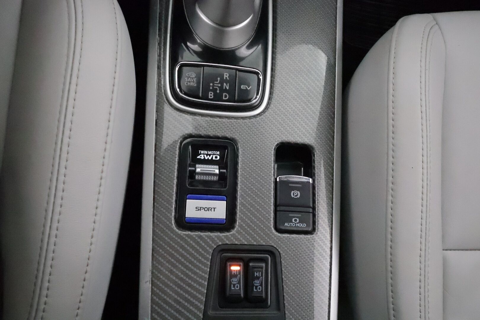 Mitsubishi OUTLANDER PHEV 2019 Instyle 4WD 5P **Adapt. vakkari / Vaaleat nahat / 360 Kamera / Rockford Sound System / Koukku** - 2x alut