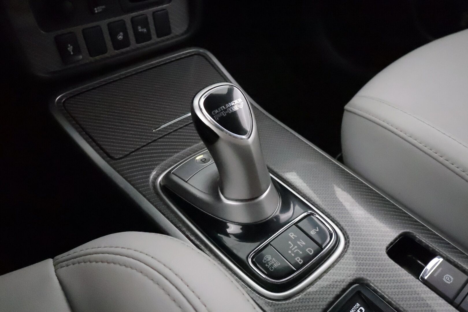 Mitsubishi OUTLANDER PHEV 2019 Instyle 4WD 5P **Adapt. vakkari / Vaaleat nahat / 360 Kamera / Rockford Sound System / Koukku** - 2x alut
