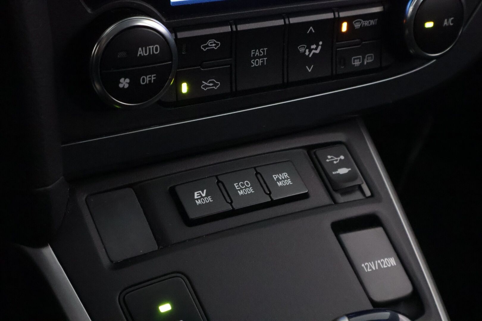 Toyota Auris 2014 Touring Sports 1,8 Hybrid Active * Vakkari / Peruutuskamera / Lohko & Sisäpistoke / Xenon - HULLUT JOULUT KORKOTARJOUS 2,49% 