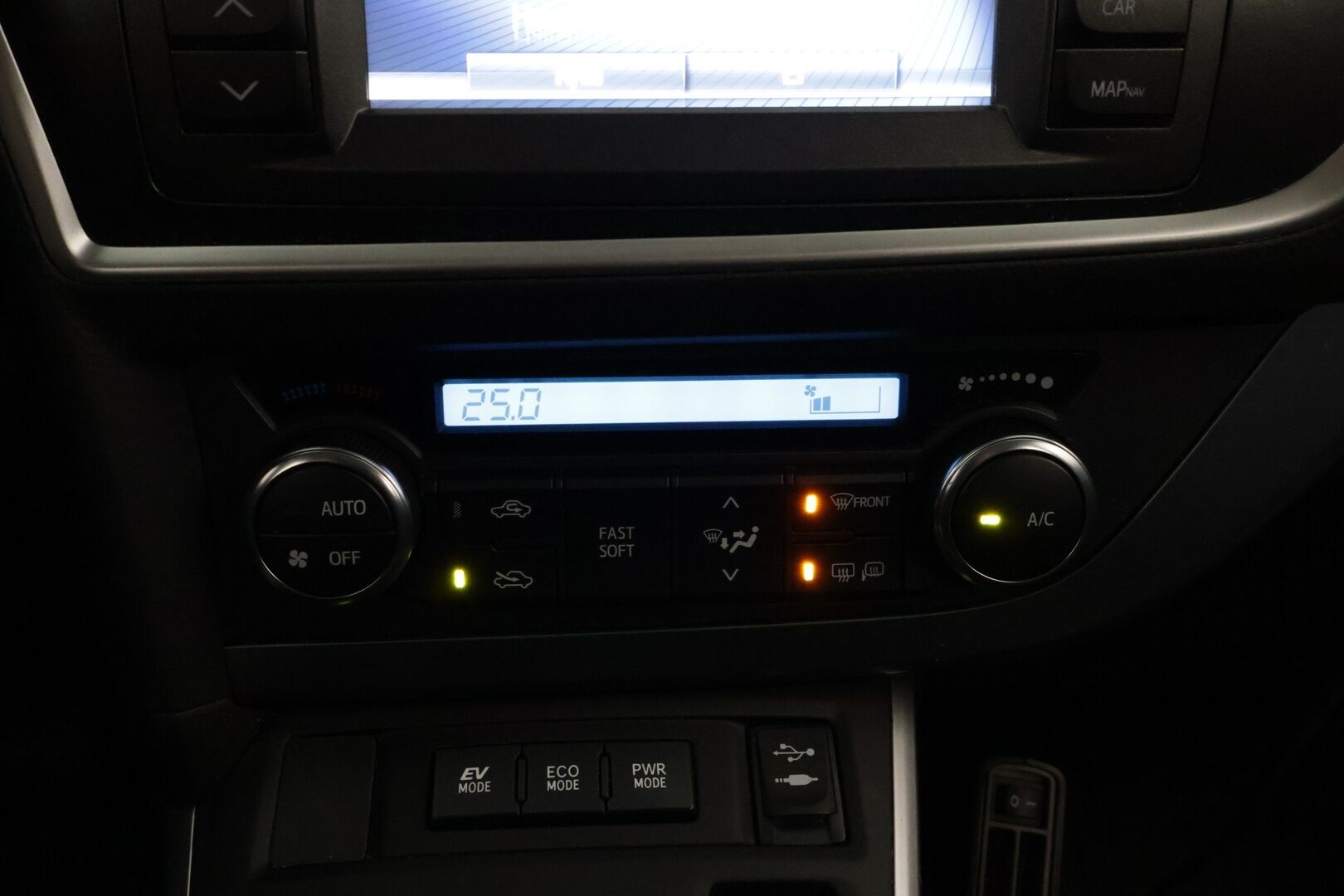 Toyota Auris 2014 Touring Sports 1,8 Hybrid Active * Vakkari / Peruutuskamera / Lohko & Sisäpistoke / Xenon - HULLUT JOULUT KORKOTARJOUS 2,49% 