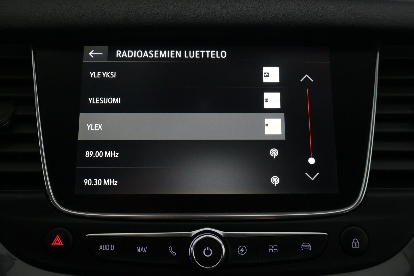 Opel Grandland 2020 X Hybrid4 1.6 Turbo 300 AT8 AWD (PHEV) - | Adap.vakkari | Nahkapenkit | Kuskin penkki muistilla | Kamera | Penkkien lämmitys ja viilennys | LED-valot | Kaistavahti | Sähkäkontti |