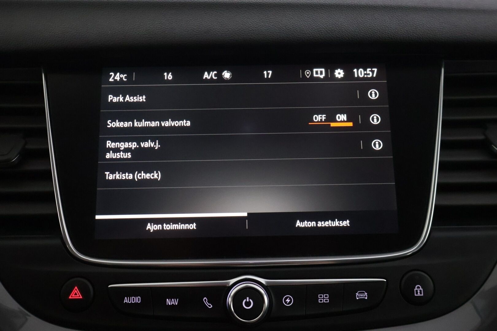 Opel Grandland 2020 X Hybrid4 1.6 Turbo 300 AT8 AWD (PHEV) - | Adap.vakkari | Nahkapenkit | Kuskin penkki muistilla | Kamera | Penkkien lämmitys ja viilennys | LED-valot | Kaistavahti | Sähkäkontti |