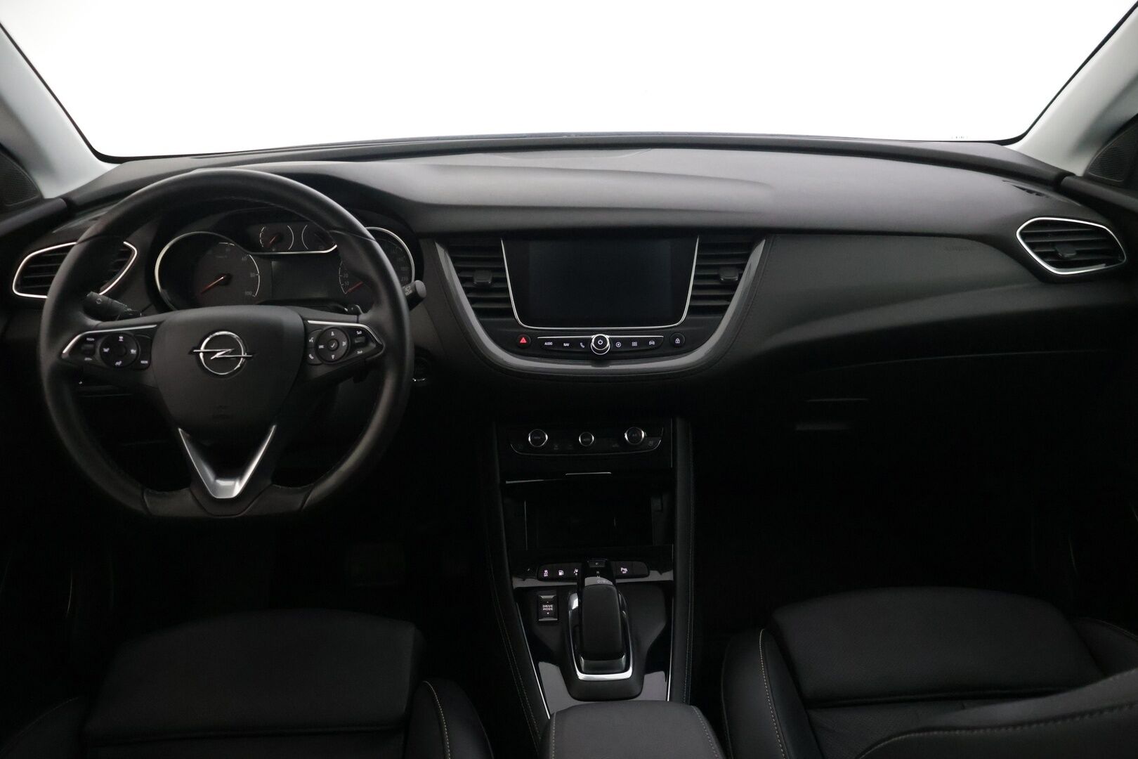 Opel Grandland 2020 X Hybrid4 1.6 Turbo 300 AT8 AWD (PHEV) - | Adap.vakkari | Nahkapenkit | Kuskin penkki muistilla | Kamera | Penkkien lämmitys ja viilennys | LED-valot | Kaistavahti | Sähkäkontti |