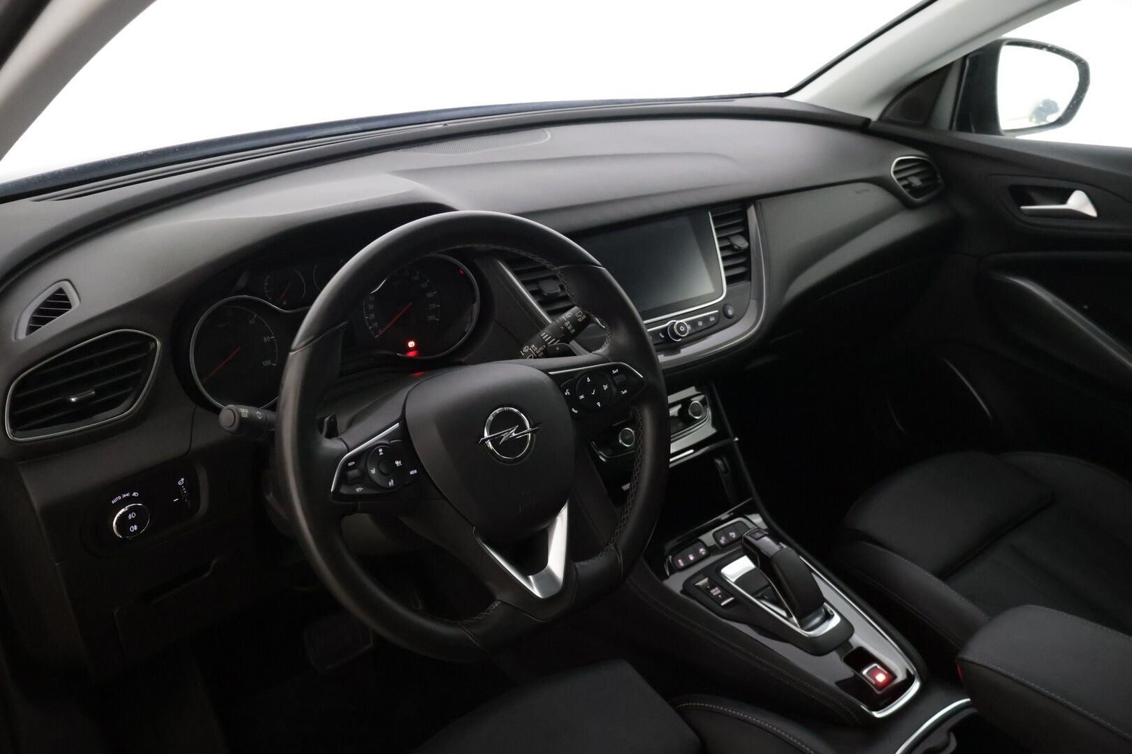 Opel Grandland 2020 X Hybrid4 1.6 Turbo 300 AT8 AWD (PHEV) - | Adap.vakkari | Nahkapenkit | Kuskin penkki muistilla | Kamera | Penkkien lämmitys ja viilennys | LED-valot | Kaistavahti | Sähkäkontti |
