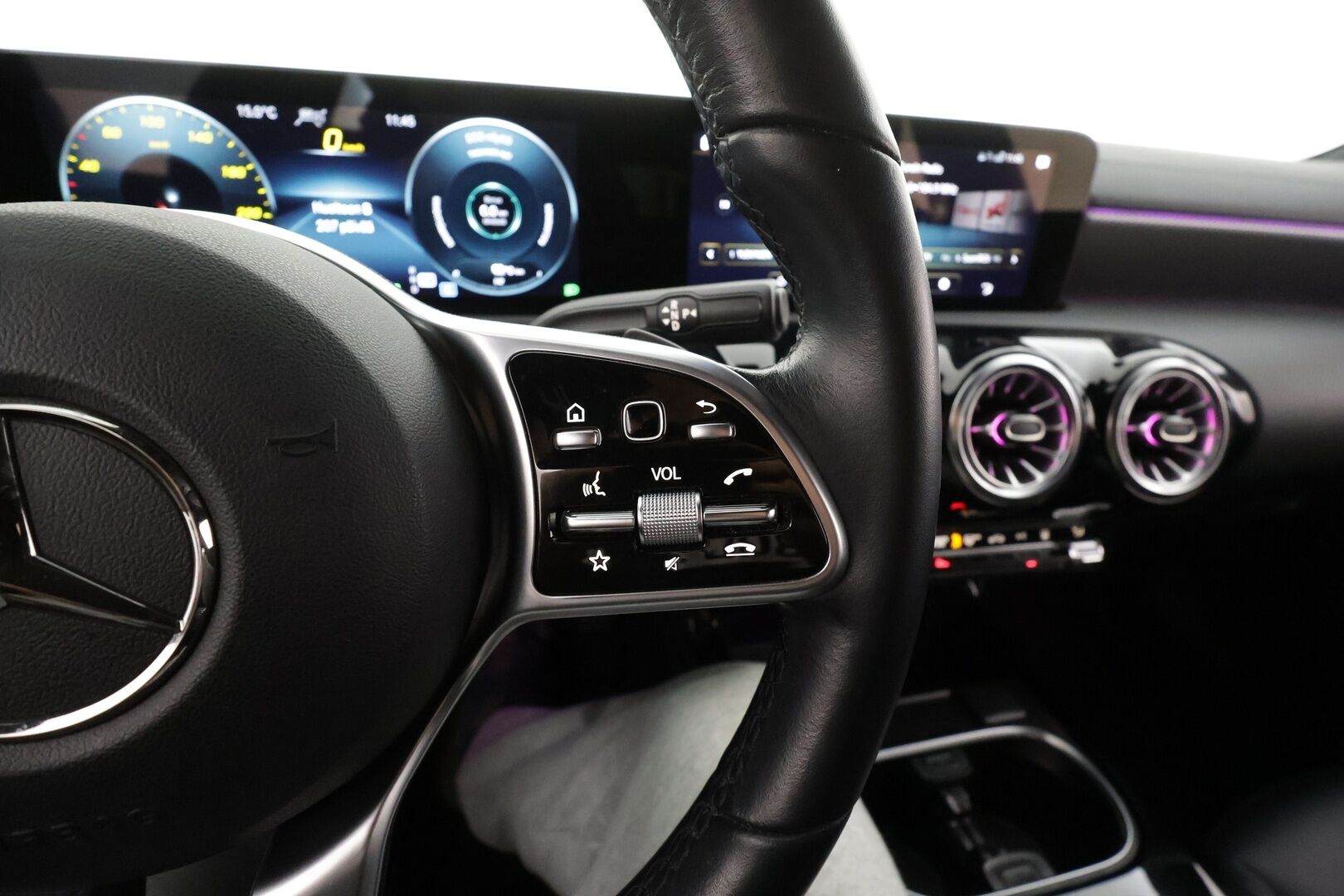 Mercedes-Benz CLA 2022 250 e A Shooting Brake Business Edition * Distronic+ / Pikalataus / Multibeam LED /  Widescreen / Koukku / P-kamera - Akku kuntotarkastettu / Suomi-auto / Kahdet renkaat / Huippuvarusteet / Upea väri! - HULLUT BLACKWEEK JATKOT - KORKOTARJOUS 2,49%