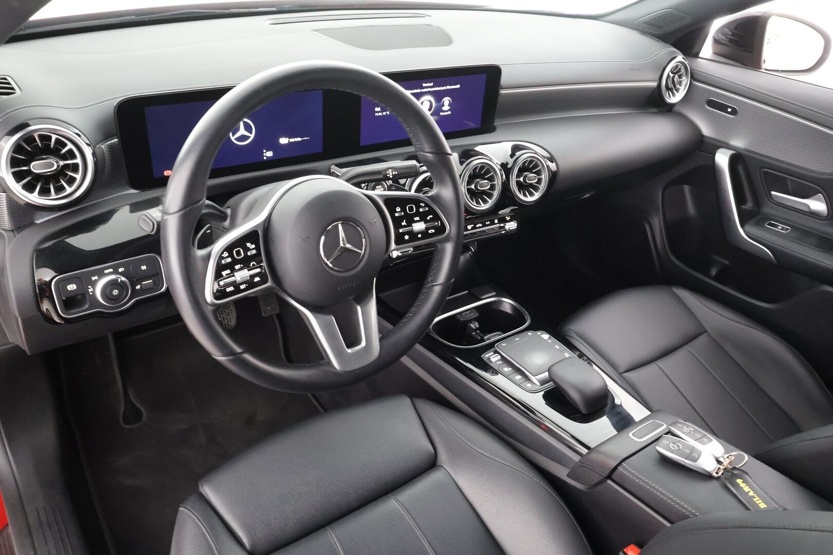 Mercedes-Benz CLA 2022 250 e A Shooting Brake Business Edition * Distronic+ / Multibeam LED /  Widescreen / Koukku / Peruutuskamera / Navi - Akku kuntotarkastettu / Suomi-auto / Kahdet renkaat / Huippuvarusteet / Upea väri!