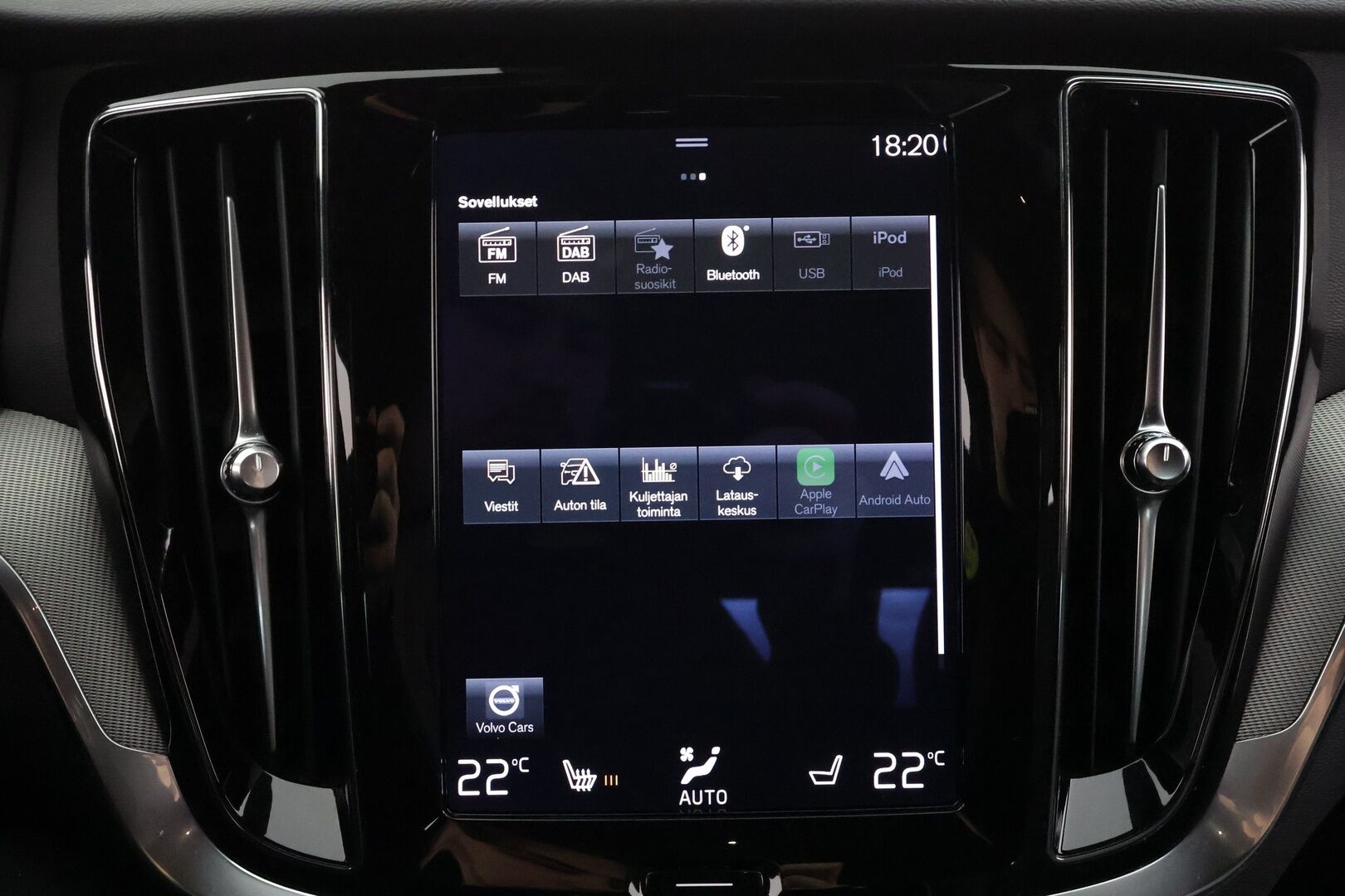 Volvo S60 2022 T8 AWD Long Range High Performance R-Design Edition aut * ACC / P.kamera / LED / Navi / Muistipenkki / KeylessGo * - 1.Om Suomi-auto / Kahdet renkaat aluvanteilla / Akku kuntotarkastettu SOH 98,5%