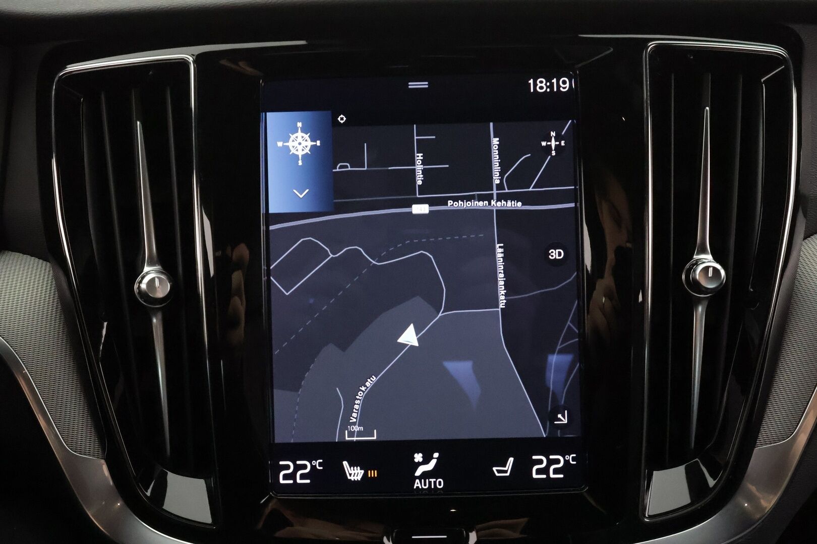 Volvo S60 2022 T8 AWD Long Range High Performance R-Design Edition aut * ACC / P.kamera / LED / Navi / Muistipenkki / KeylessGo * - 1.Om Suomi-auto / Kahdet renkaat aluvanteilla / Akku kuntotarkastettu SOH 98,5%