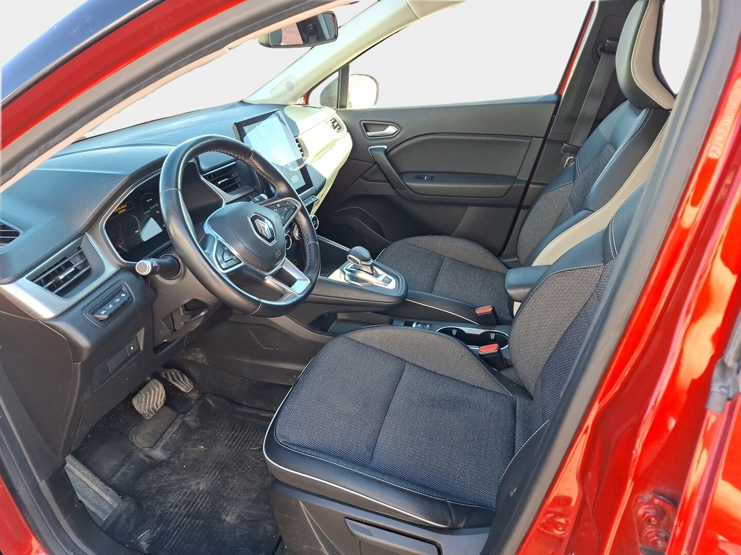 Renault Captur 2021 E-TECH Plug-in hybrid Intens * Vakkari / Peruutuskamera / Vetokoukku /  Keyless / Digimittaristo / LED - Metalliväri / Ratinlämmitin / Juuri tullut Tampereelle! - HULLUT AVAJAISHULINAT KORKOTARJOUS 3,29 %