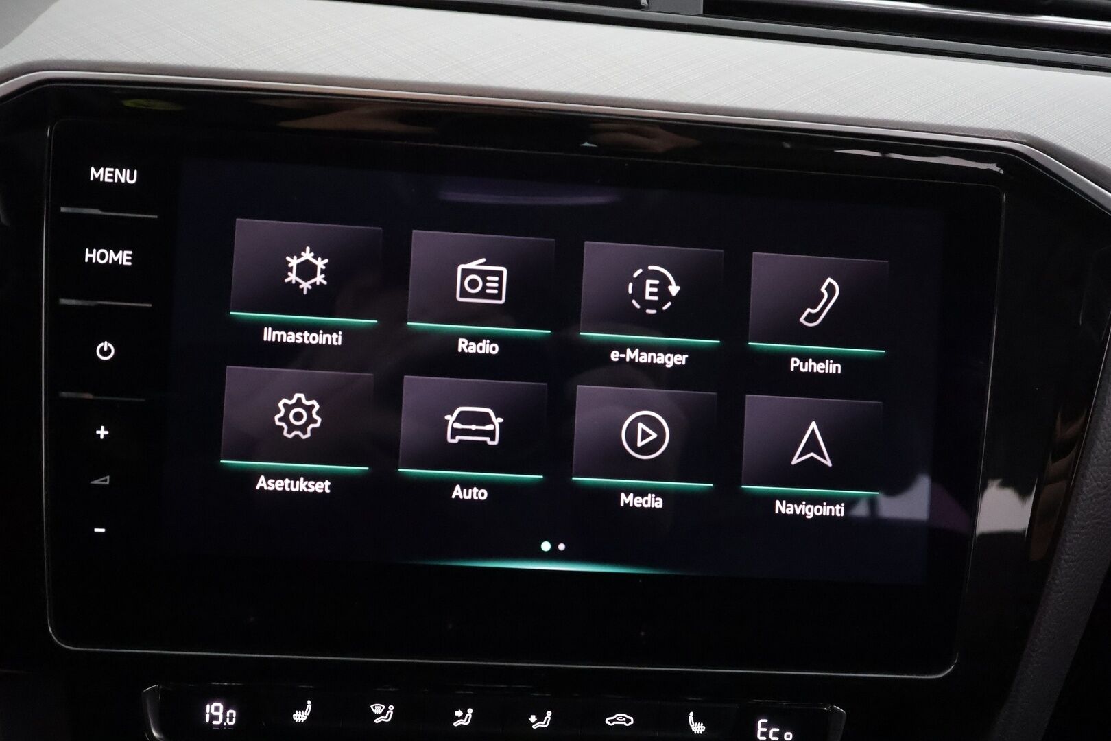 Volkswagen Passat 2020 Variant GTE Plug-In Hybrid 160 kW DSG - | ACC | Webasto | Koukku | IQ-Light | Ergo comofrt Istuin | P.Kamera | Puolinahat | Ratinlämmitys | Merkkihuollettu | Kahdet Renkaat |
