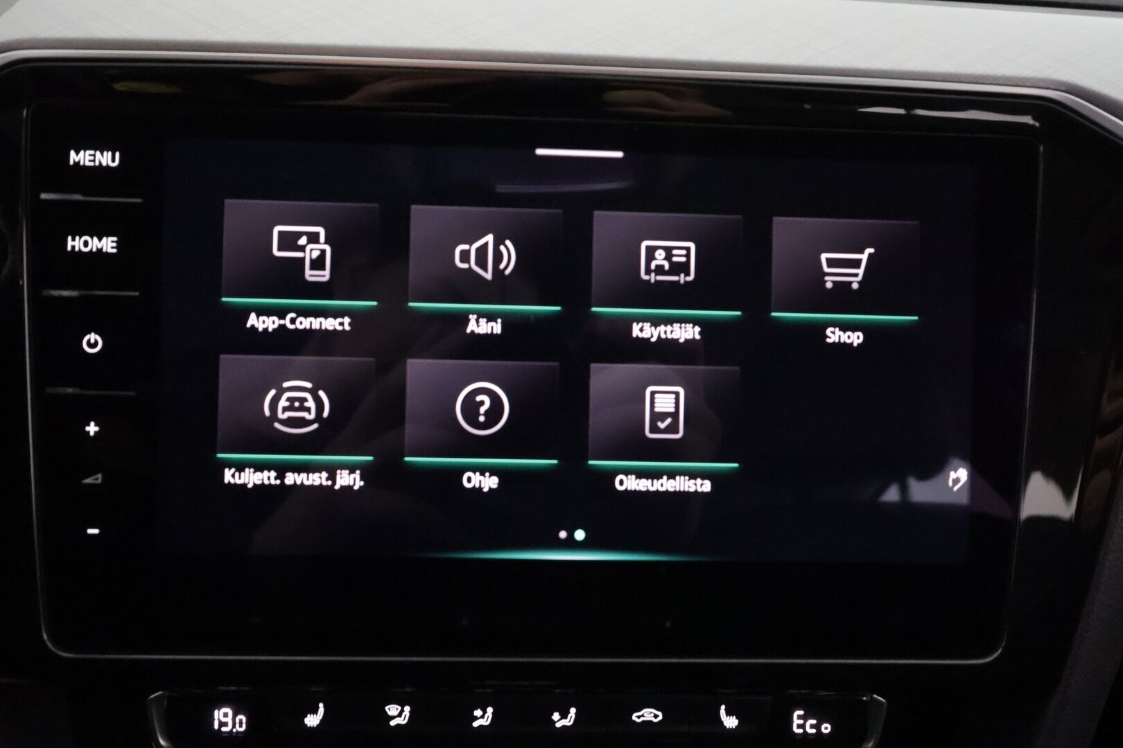 Volkswagen Passat 2020 Variant GTE Plug-In Hybrid 160 kW DSG - | ACC | Webasto | Koukku | IQ-Light | Ergo comofrt Istuin | P.Kamera | Puolinahat | Ratinlämmitys | Merkkihuollettu | Kahdet Renkaat |