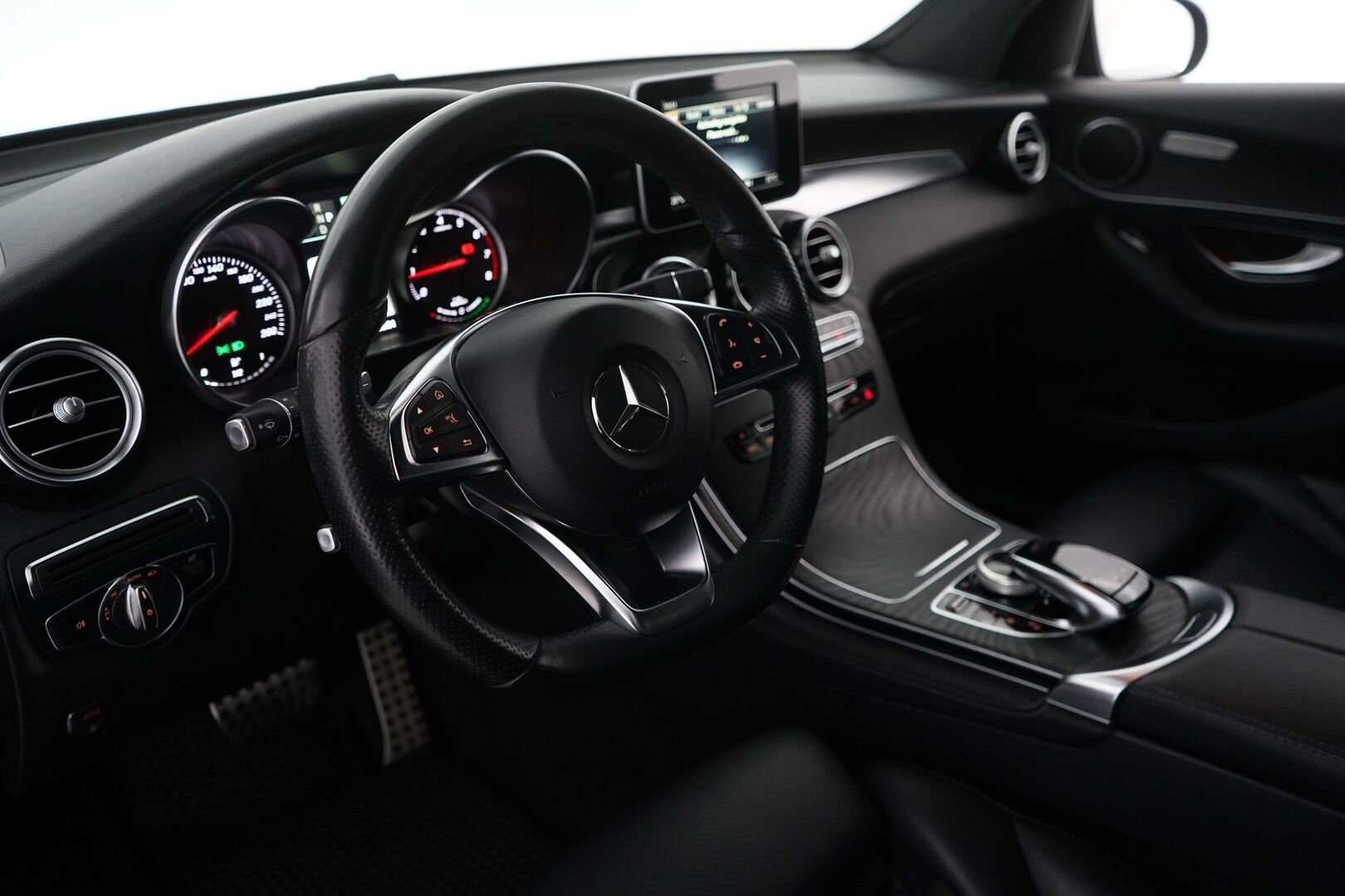 Mercedes-Benz GLC 2017 350 e Coupé 4Matic A Premium Business AMG *ACC / Sport-nahat / ILS-Ledit / Kamera / Navi* - Kahdet vanteet / AMG / Juuri huollettu