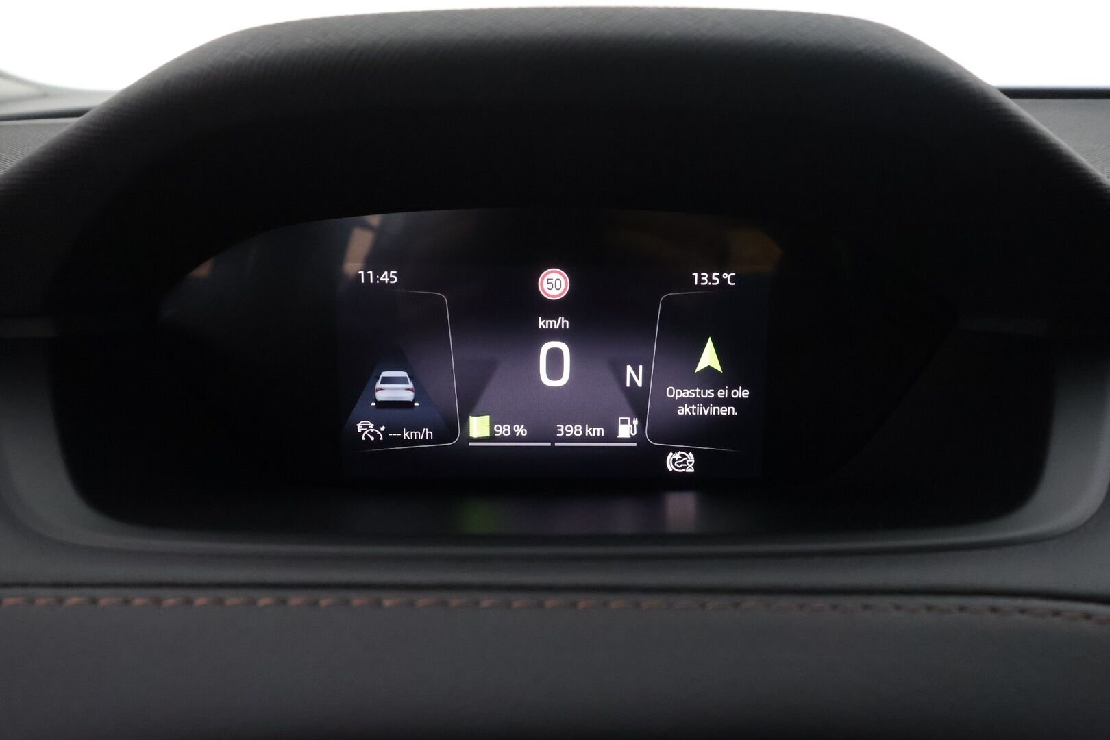 Skoda Enyaq 2022 80x 4x4 iV - | ACC | ILP | Koukku | Muistipenkki | Nahkaverhoilu | P.kamera | Lane Assist | Side Assist | Keyless | Ambient | Lämm. ratti | 1-om suomiauto |